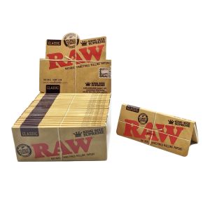 RAW Classic Kingsize Supreme Rolling Papers (Box of 24)