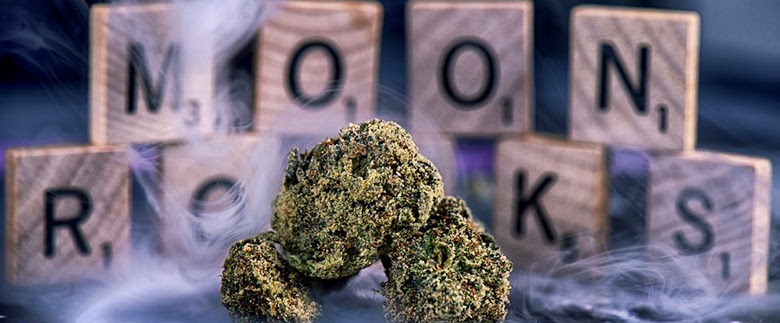 Guide to Moon Rocks - What Are They and How to Smoke Them